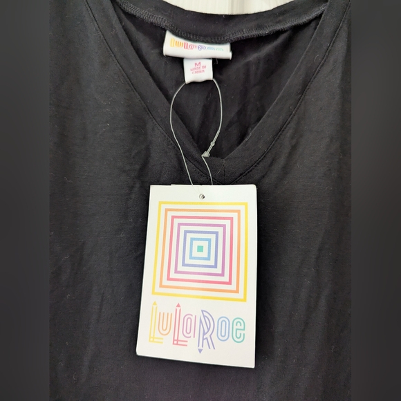 LuLaRoe Remi Classic Black Short Sleeve Tee, Medium - Picture 2 of 7